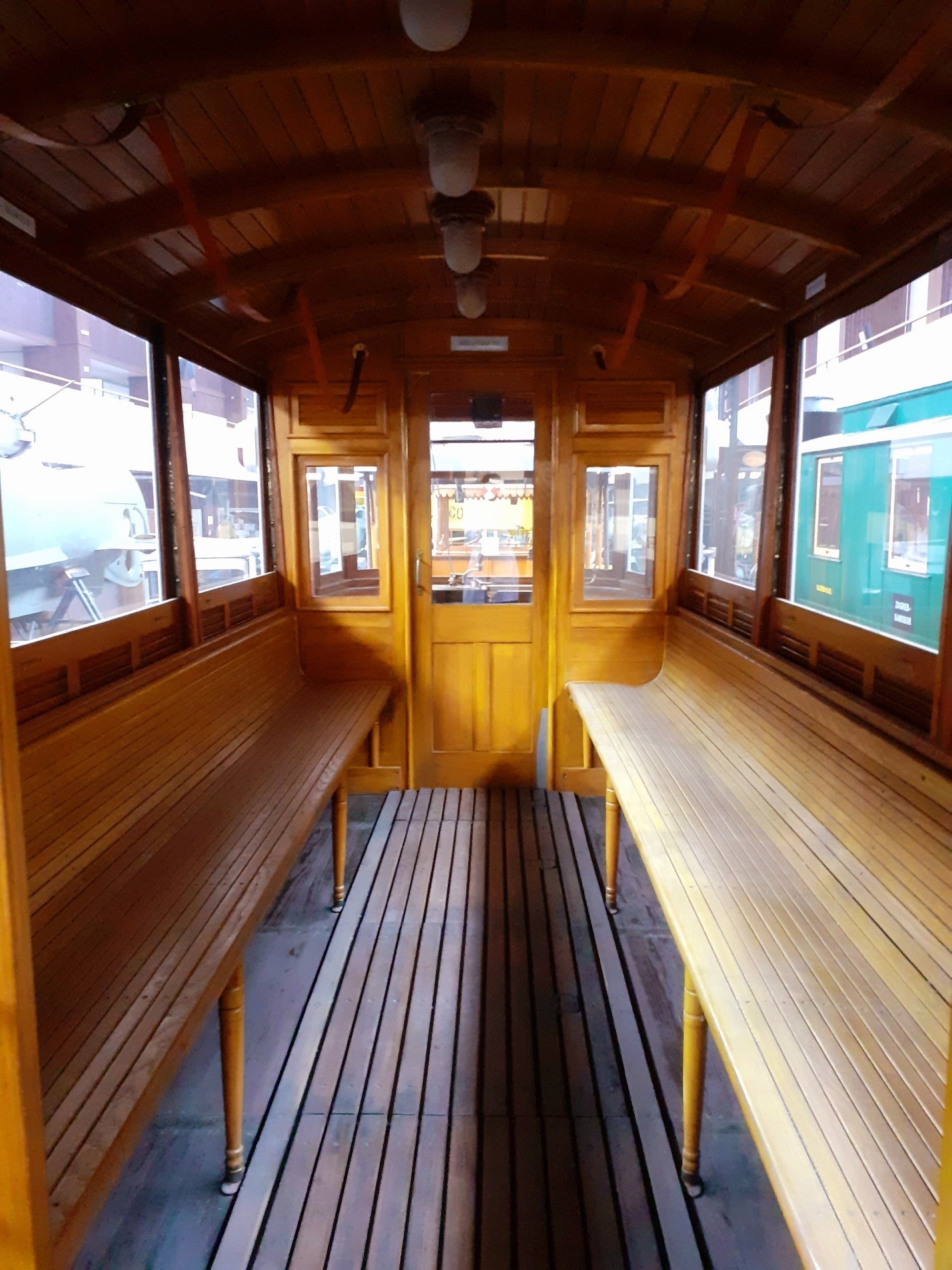 TRAMVAJ.jpg