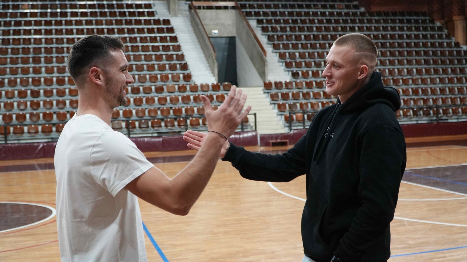 SQUARE DOBIO KVALITETNO POJAČANJE