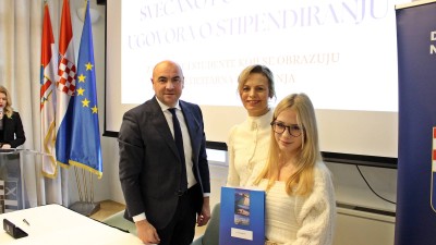Dubrovačko-neretvanska županija dodijelila 200 tisuća eura za stipendije