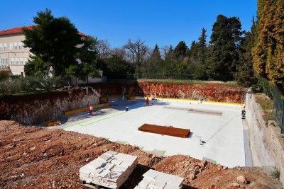 Gradonačelnik Franković posjetio gradilište sportske dvorane u Orašcu