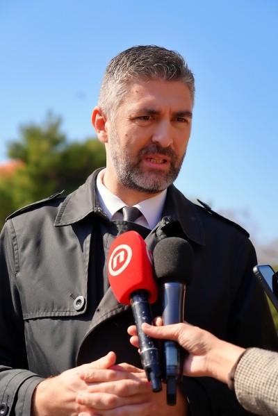 Gradonačelnik Franković posjetio gradilište sportske dvorane u Orašcu