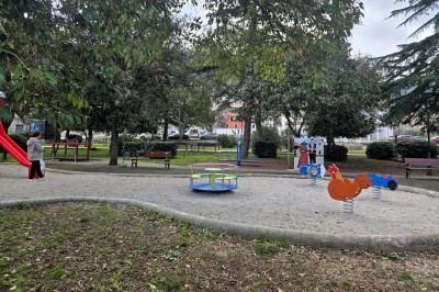 Završeno uređenje dječjeg parka u Blatu