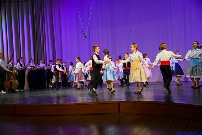 U Metkoviću održana prva smotra folklora za mlade