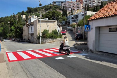 Obnovljeni pješački prijelazi u Ulici Andrije Hebranga