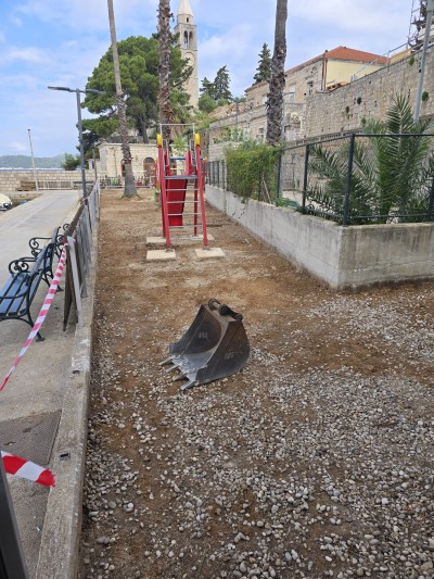 Obnova dječjeg igrališta na Lopudu započela
