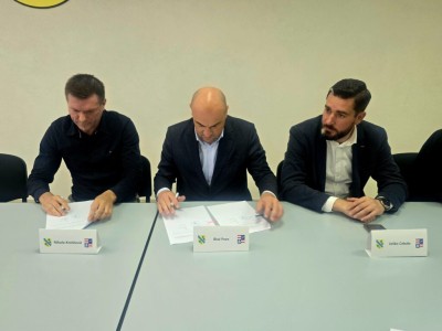 Župan Pezo potpisao ugovore o komunalnoj infrastrukturi