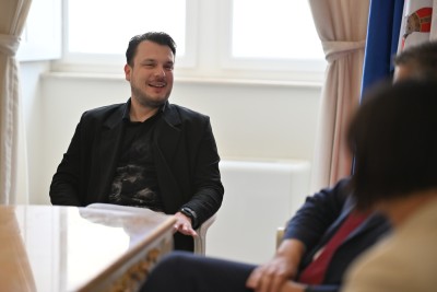 Nagrađivani ansambl Kazališta Marina Držića primljen od gradonačelnika