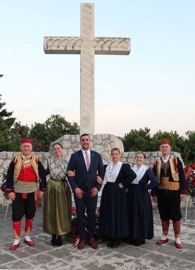 Svetom misom i polaganjem vijenaca obilježen Dan Općine Župa dubrovačka