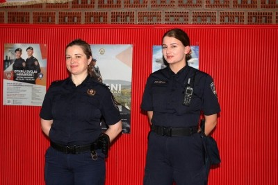 službenice.jpg