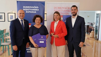 Uručeni ugovori vrijedni četiri milijuna eura u Smokvici