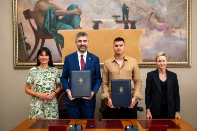 Ulica Iva Vojnovića obogaćena novim drvećem