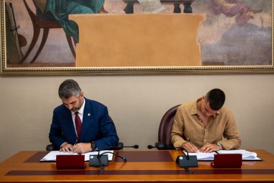 Ulica Iva Vojnovića obogaćena novim drvećem