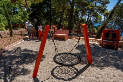 Završna faza obnove Parka Gradac: Gradonačelnik Franković obišao radove