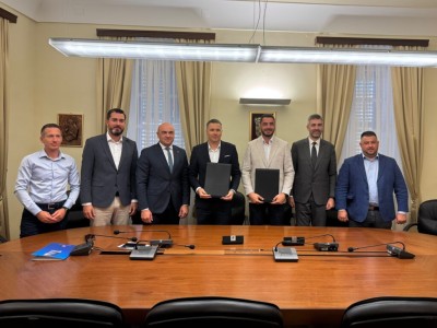 Potpisan ugovor za obnovu lukobrana u Trstenome