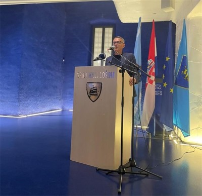 Butković otvorio obnovljenu Vela riva u Malom Lošinju
