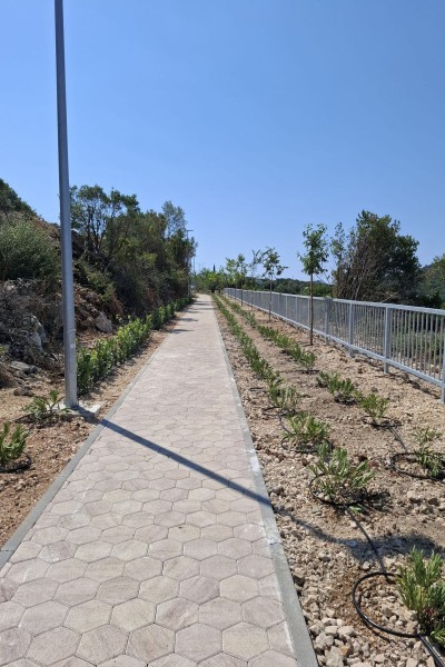 Nova rasvjeta uz nogostup Zvekovica – Obod i hortikulturno uređenje
