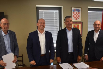 Potpisani ugovori za cestovnu infrastrukturu u Konavlima vrijedni preko 2,3 milijuna eura