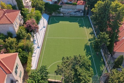 Završena obnova tribina i uređenje sportskog terena iznad Gimnazije