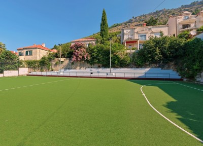 Završena obnova tribina i uređenje sportskog terena iznad Gimnazije
