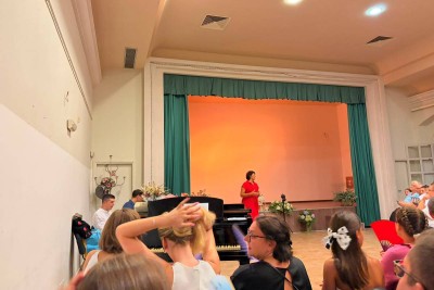 Prvi koncert Dječje klape Škatulica u Cavtatu