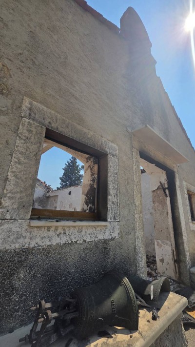 Zračne snage suzbijaju požar na Pelješcu