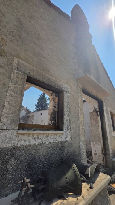 Zračne snage suzbijaju požar na Pelješcu
