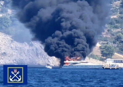 Motorna jahta potonula kod Čiova zbog požara