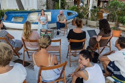 knjige-pod-stablima-cavtat_18082026_vlevi-6862.jpg