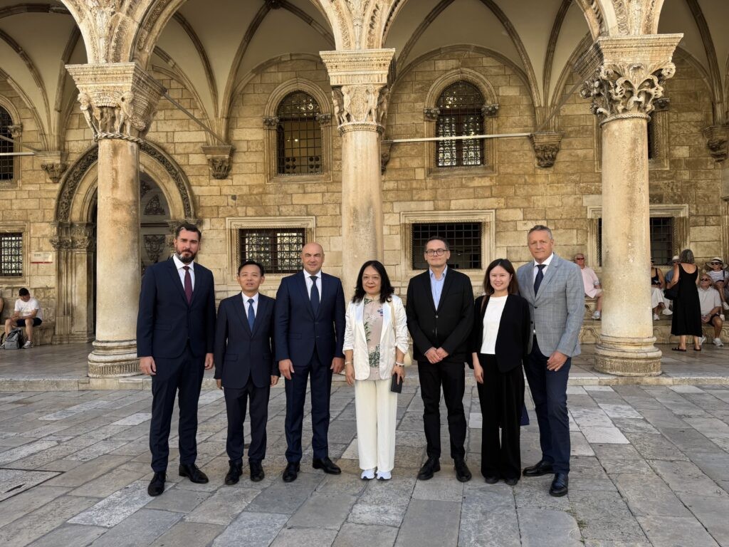 SASTANAK S DELEGACIJOM