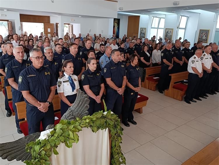 Dan policije uz svetu misu i polaganje vijenaca
