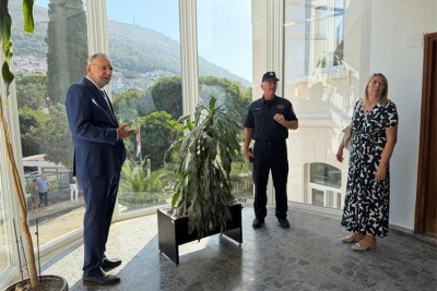 Ministar Božinović posjetio obnovljenu zgradu Policijske uprave
