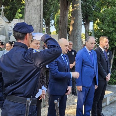 Polaganje vijenaca i paljenje svijeća za 35. obljetnicu agresije na Dubrovnik