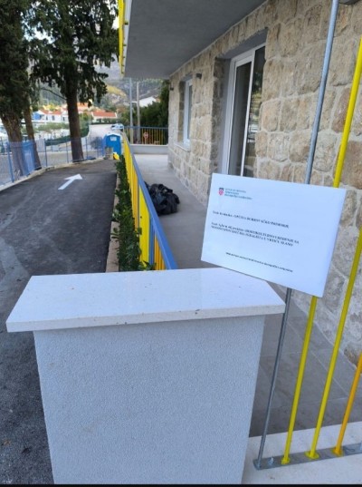 Završeno hortikulturno uređenje oko dječjeg vrtića u Slanomu