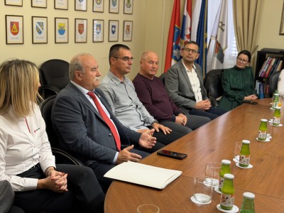 Zamjenik župana odaje počast darivateljima krvi