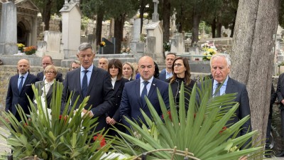 Položeni vijenci za poginule branitelje i civile