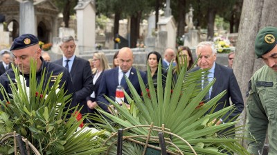 Položeni vijenci za poginule branitelje i civile