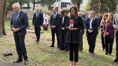 Položeni vijenci za poginule branitelje i civile