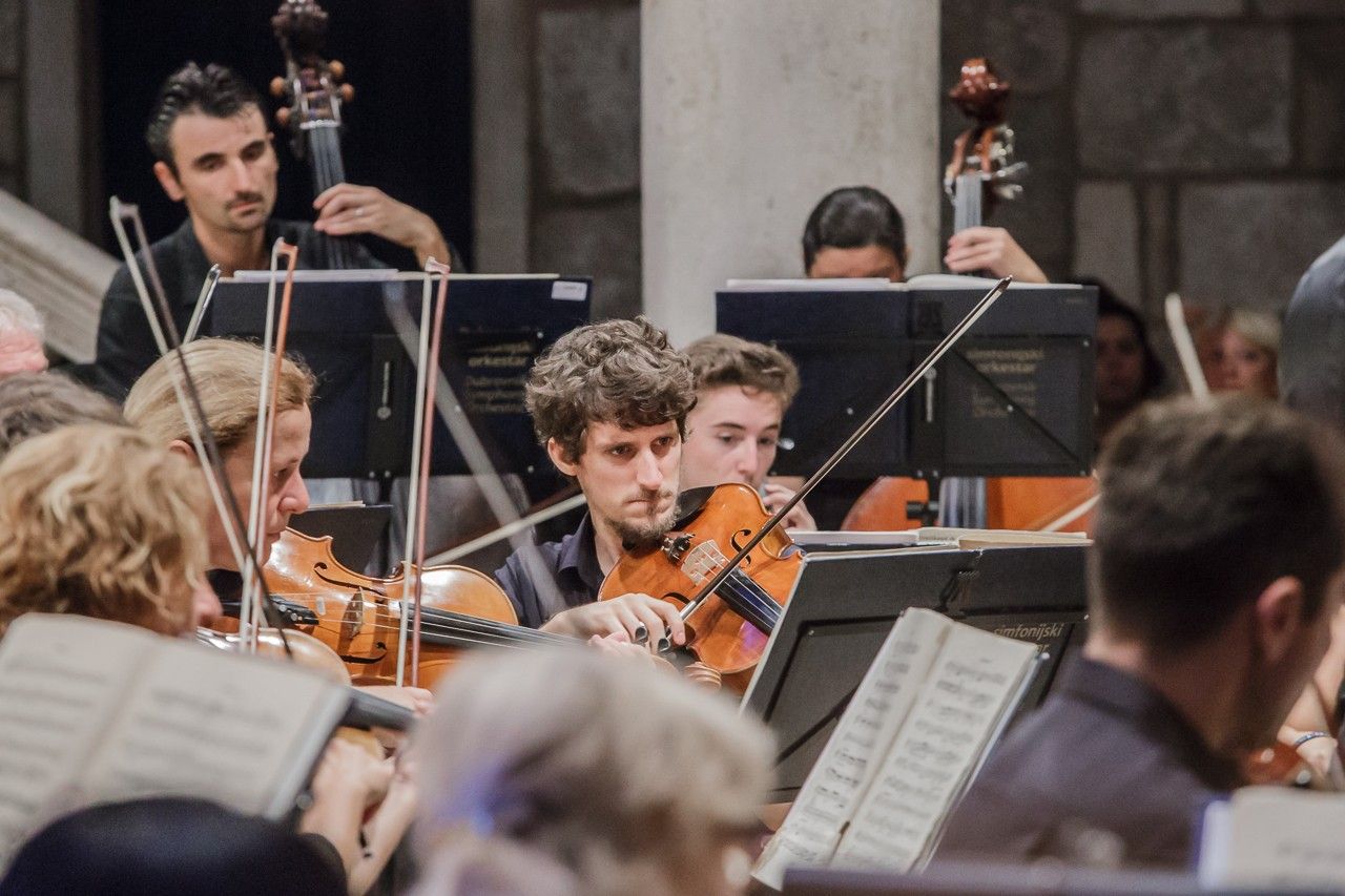 Koncert na dar: Božićni koncerti dubrovačkih simfoničara u vašim domovima
