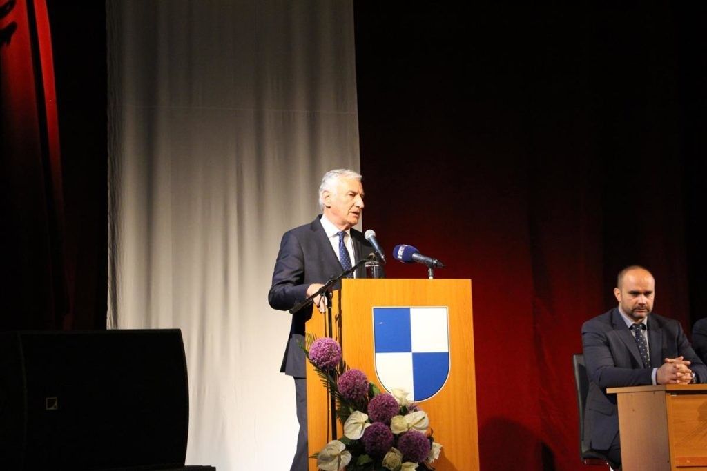 Župan Dobroslavić sa zamjenicima Marević i Cebalom na proslavi Dana grada Metkovića